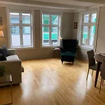 A Cosy Flat In The Heart Of 아파트 스타방에르