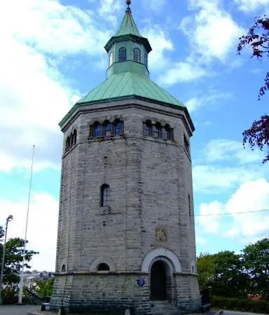 A Cosy Flat In The Heart Of *