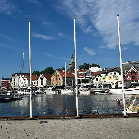 A Cosy Flat In The Heart Of *