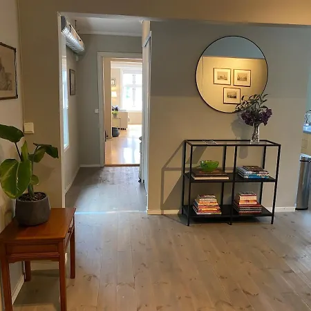 Διαμέρισμα A Cosy Flat In The Heart Of