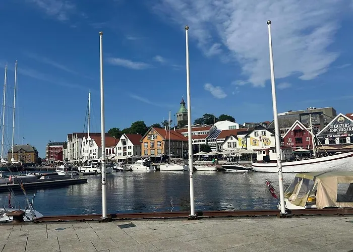 A Cosy Flat In The Heart Of *